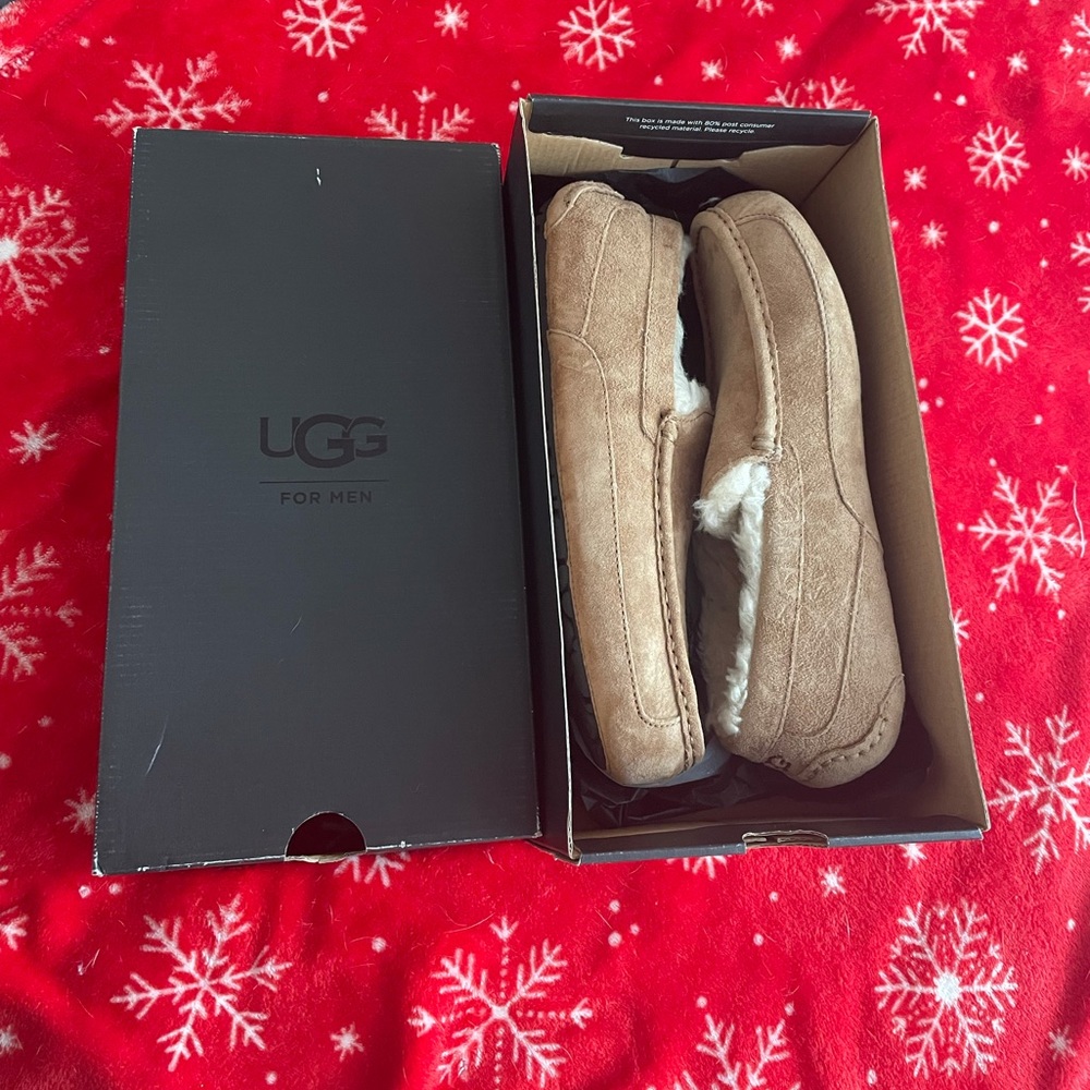 UGG men’s Ascot slipper